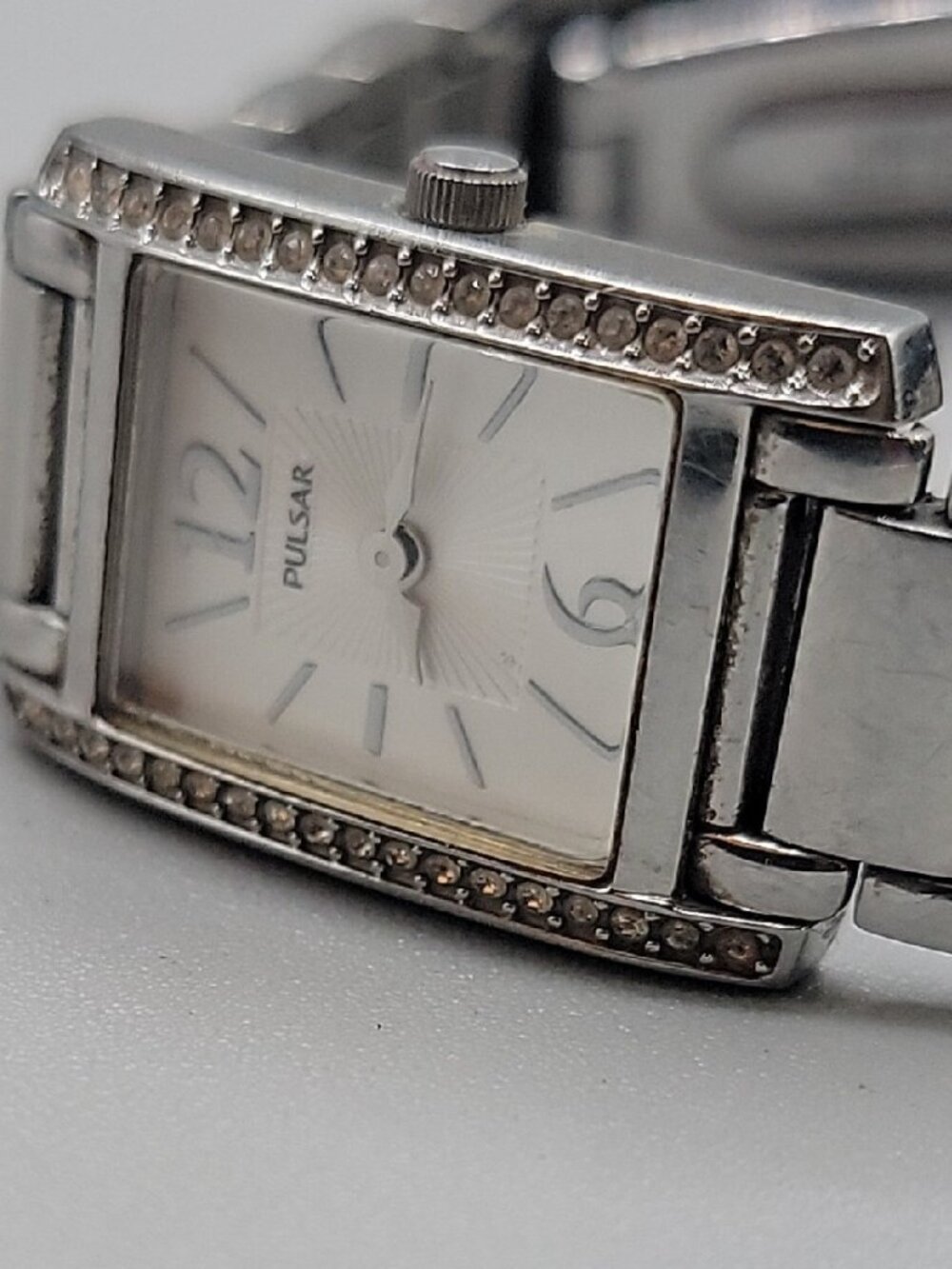 Vintage Pulsar Ladies Watch 1N00 X265 Silvertone Rectangle Link Band Rhinestones - Picture 12 of 14